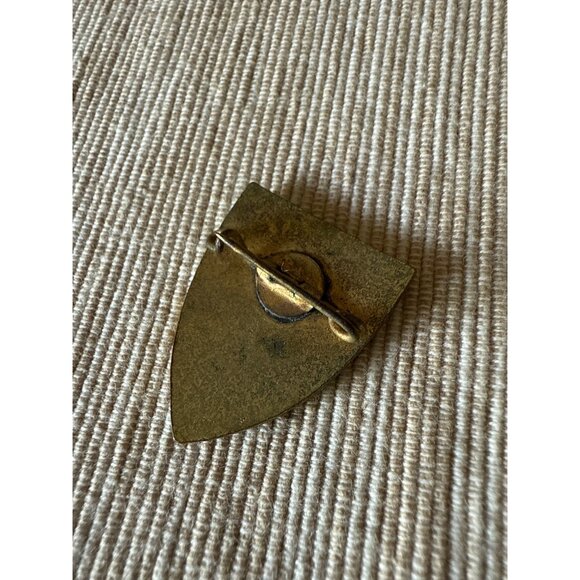 Vintage Davos Parsenn Switzerland Ski Resort Pin Badge With Enamel Shield Design - Picture 5 of 10